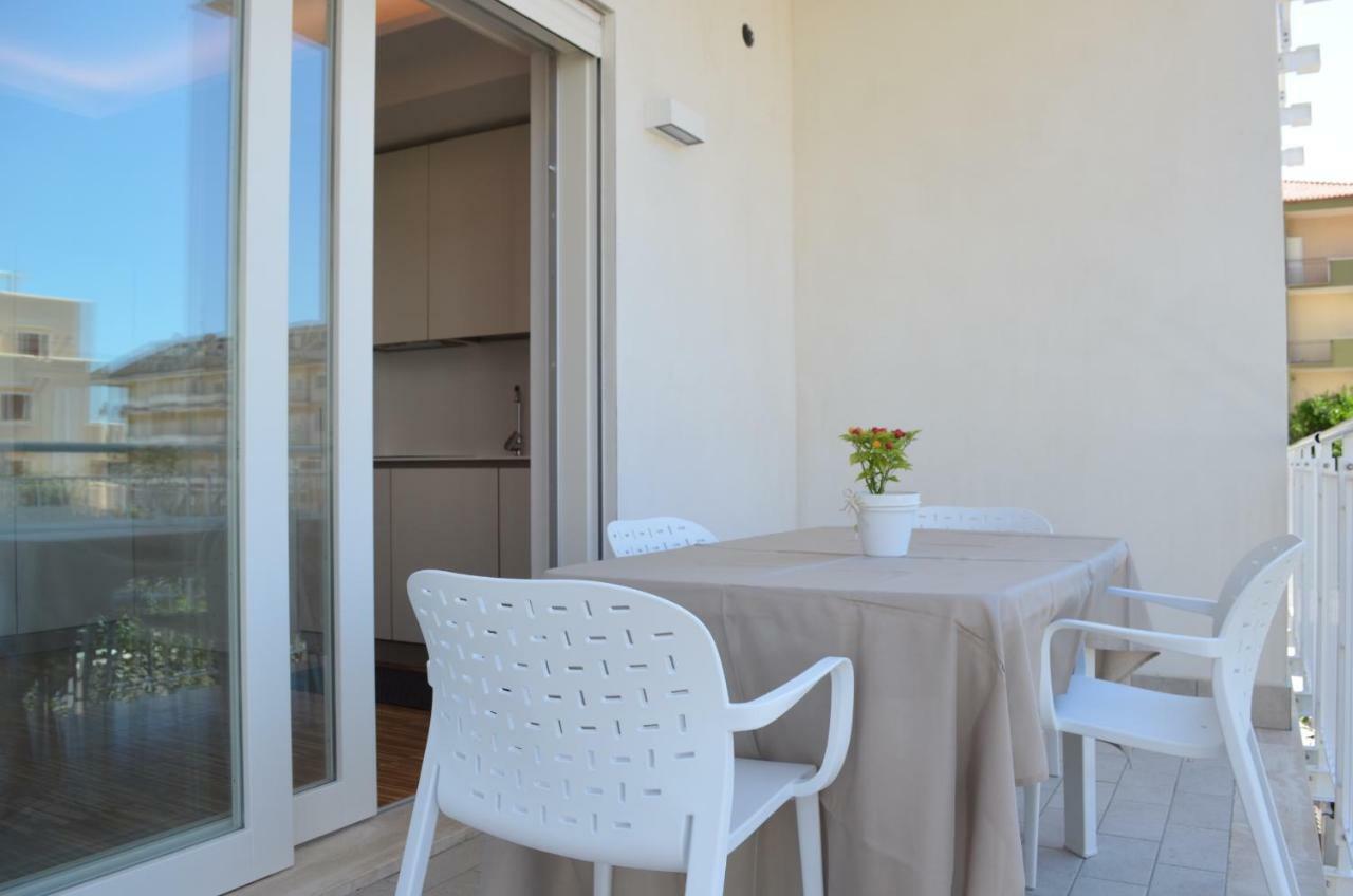 Apartments Sperlonga Eksteriør bilde