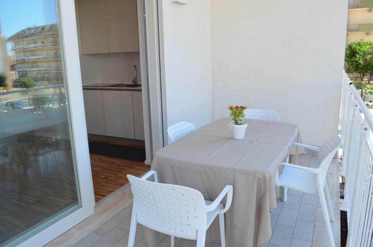 Apartments Sperlonga Eksteriør bilde